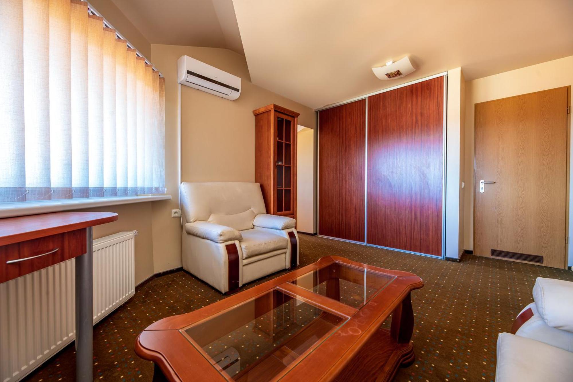 Apartamentai "Tenisas" Паланга Екстериор снимка